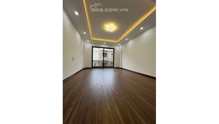 BÁN NHÀ NGUYỄN CHÍ THANH DIỆN TÍCH 40m2 MẶT TIỀN 3,8M, 5 TẦNG, NGÕ Ô TÔ GIÁ 8,5 TỶ